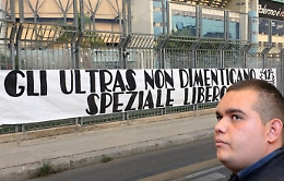 Palermo, i tifosi rosanero espongono striscione per “Speziale libero”