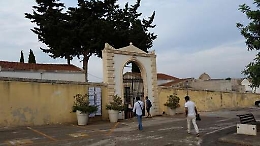 Veronica Panarello visita la tomba di Loris