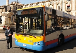 Catania, Bianco con il bus express a Librino: «Vogliamo investire qui»