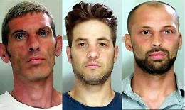 Catania, depredano auto di turisti Inseguiti e arrestati da Polizia