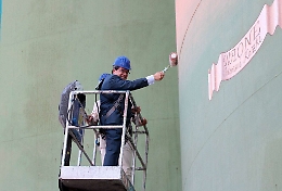 Catania, la street art ridà colore al porto: ecco i "nuovi" silos