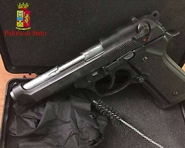 Catania, trovato in possesso di pistola modificata: arrestato