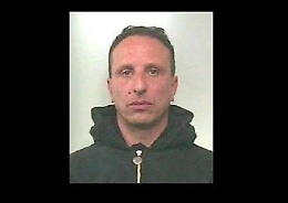 Era ai domiciliari per droga e da casa gestiva prestiti a usura