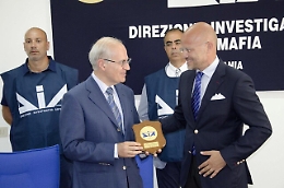 La visita del procuratore capo Zuccaro al centro operativo Dia di Catania