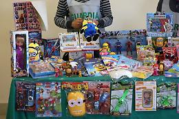 Catania, la GdF sequestra 2,5 mln di giocattoli con marchi contraffatti