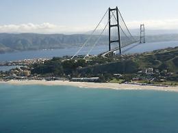 Il Ponte sullo Stretto continua a far discutere, attese decisioni