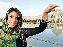 Da Catania a Teheran passando per l'India: in viaggio con Stefania Caniglia sfidando i pregiudizi