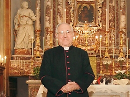 Il parroco di San Cristoforo: «Qui si delinque per indole o per disperazione»