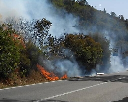 Incendi: traffico bloccato nel Trapanese
