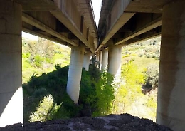 La denuncia del M5S, Cancelleri: «Sulla A 19 viaggia l’irregolarità»