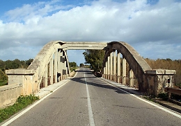 Ponte di Cassibile, &laquo;non si abbatte perch&eacute; opera di epoca fascista&raquo;