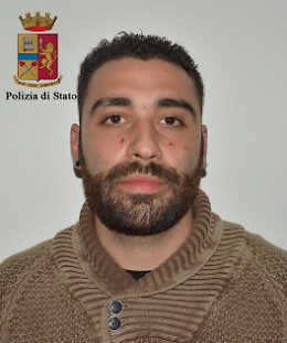 Ragusa, va negli uffici della Procura e ruba borselli: arrestato