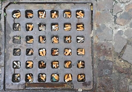 Sciacca, multe salate per chi getta mozziconi in strada