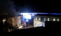 Lampedusa, hot spot incendiato Arrestati sette tunisini