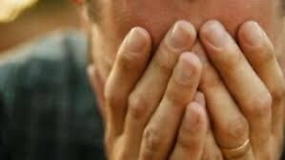 Bronte, malato terminale «senza salario né sussidi»