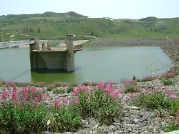 Sommatino va alla guerra dell’acqua ”Guai a chi tocca la Diga Gibbesi”