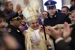 Gela, l'accusa del vescovo Gisana «Sugli operai si fa scaricabarile»