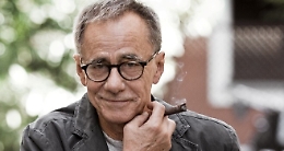 Roberto Vecchioni accusa la Sicilia "Un'isola di merda" Studenti infuriati