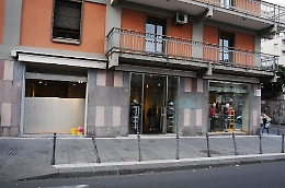 Furto con "spaccata" da Ultimoda in Corso Italia a Catania. Confesercenti chiede presidio permanente del territorio