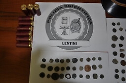 Lentini e Scordia, sequestrati reperti archeologici