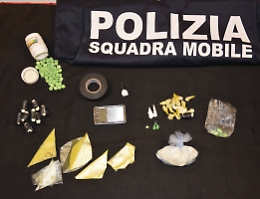 Ragusa, spacciavano ectsasy Sulle pasticche il logo di whatsapp