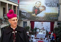 Acireale e la “fuitina” del rettore camilliano «Capisco le debolezze, ma portarsi i soldi... »