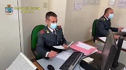 Nove milioni nascosti al Fisco da coppia di acesi grazie alla falsa residenza in Svizzera