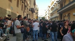 Catania, l'Asp seleziona 40 autisti: ressa dei candidati sin dalla notte