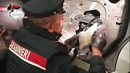 Monreale, 30 chili di hashish nascosti nei pannelli degli sportelli