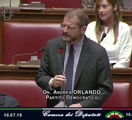 Fondi russi alla Lega, il deputato Dem prende la parola in russo alla Camera