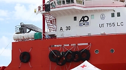 Il mercantile italiano Asso Trenta sbarca a Pozzallo 152 migranti