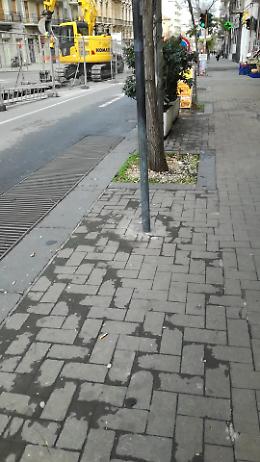 Catania: cantiere attivo in orario di riposo