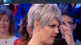 Manuela Villa ricorda in tv l'infanzia a Catania: «Che bella la festa di Sant'Agata»