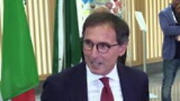 Autonomia, Fontana a Boccia: «Può parlare in milanese? Ha parlato romano»