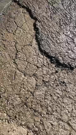 Raffadali (Ag), ennesima perdita idrica in via Sgarano