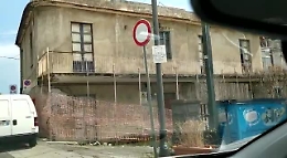 Acireale: il borgo di Capo Mulini "prigioniero" delle auto