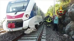 Treno deraglia vicino Trieste dopo una frana sui binari