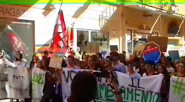#FridayForFuture, oltre mille studenti in corteo ad Agrigento