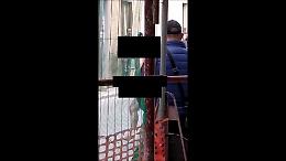 Erice, nudo per strada tenta di aggredire i carabinieri