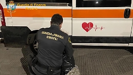 Messina, l'ambulanza anziché malati covid trasportava 30 kg di marijuana