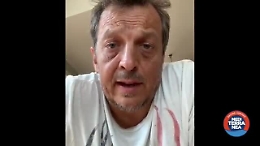 Mare Jonio, l'appello di Gabriele Muccino: «Fate scendere i 34 naufraghi»