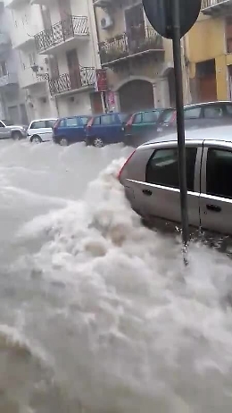 Licata sott'acqua, il Salso fa paura