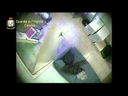 Paternò, rubava farmaci in ospedale per rivenderli, arrestato infermiere