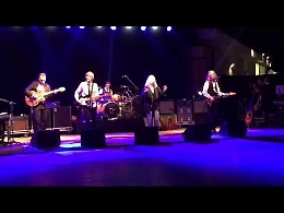 Tutti sul palco con Patti Smith a Zafferana