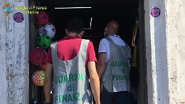 Catania, 12mila articoli contraffatti sequestrati in un negozio cinese