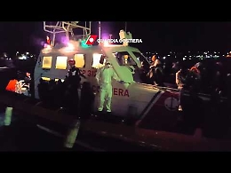 Migranti soccorsi a Lampedusa