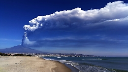 Etna, fontana di lava già esaurita: ecco dove è caduta la cenere