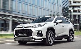 Suzuki Across Plug-in, il Suv a emissioni zero del marchio giapponese