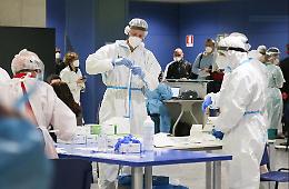 Covid in Sicilia, in una settimana quasi 10 mila nuovi contagiati 