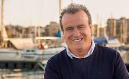 Restrizioni antiCovid, polemica per un post dell'ex deputato Granata. Ma lui: «Non sono negazionista»